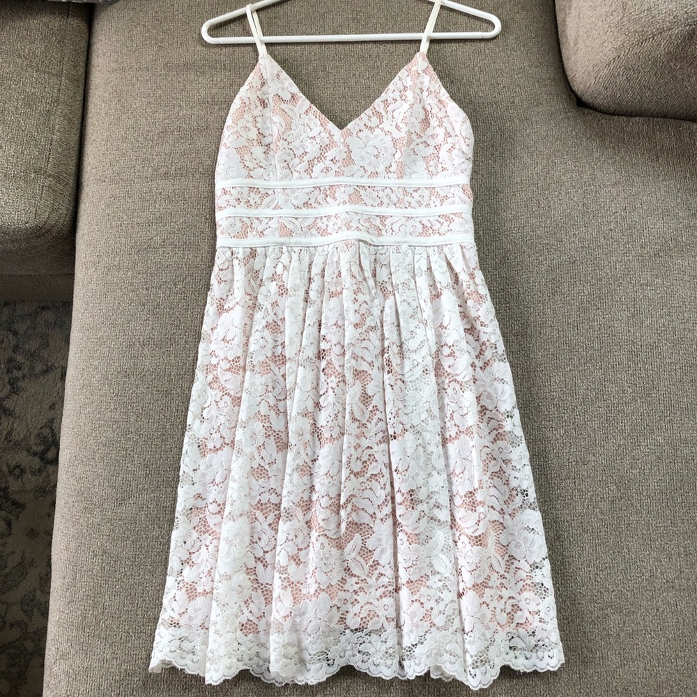 ❗️LAST CHANCE❗️Lulu’s Wish Me Luxe Skater Dress